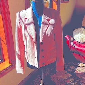 Never worn Very cute not heavy see pics for color, orange pinkish reddish